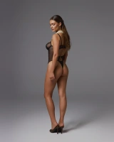 Nowoczesne i eleganckie body z fiszbianmi